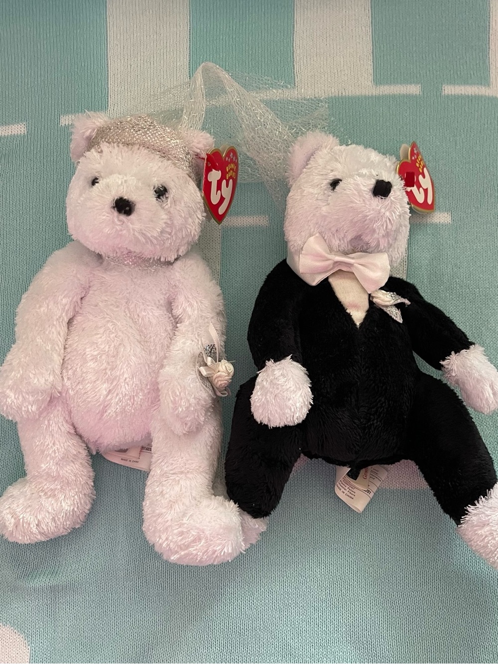 Brand new with tags TY Beanie Babies Bride and Groom Set 2002 retired plushies